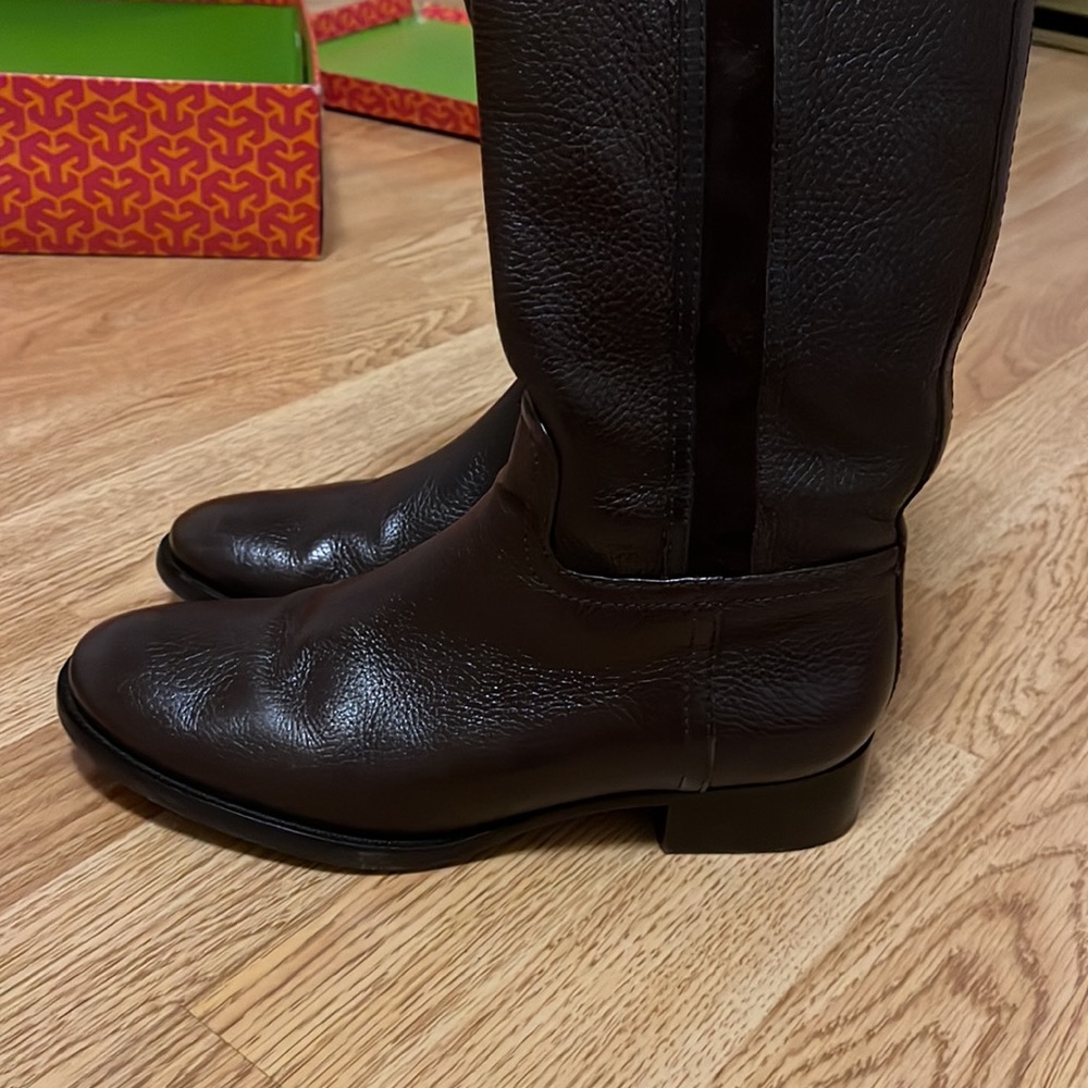 Tory Burch Alaina 30mm Boots - Picture 8 of 13